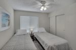 Middle bedroom has two twin beds